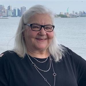 Meet your Posher, Anna